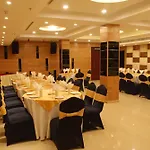 Glades Hotel