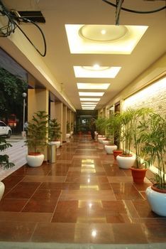 Glades Mohali